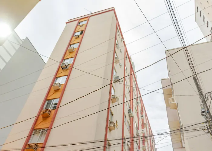 Apto Na Rua 1200, Calcadao 100M Da Praia P2189